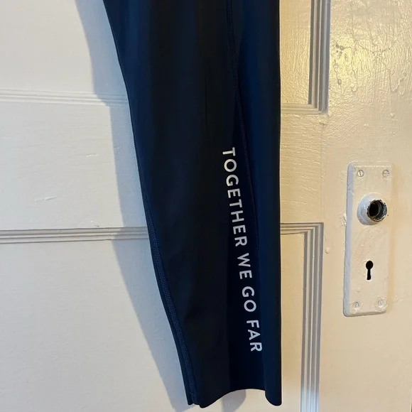 Lululemon x Peloton navy leggings - Picture 2 of 7